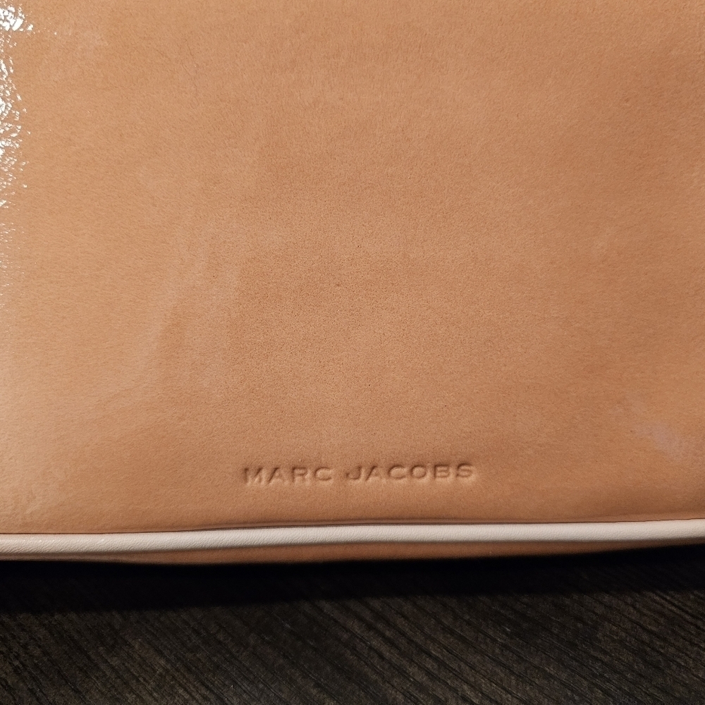Marc Jacobs The leather shoulder Bag. - Picture 9 of 16